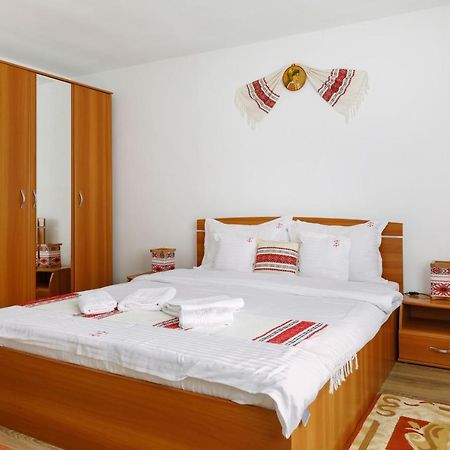 Hotel Casa Dacica Rîşnov Esterno foto
