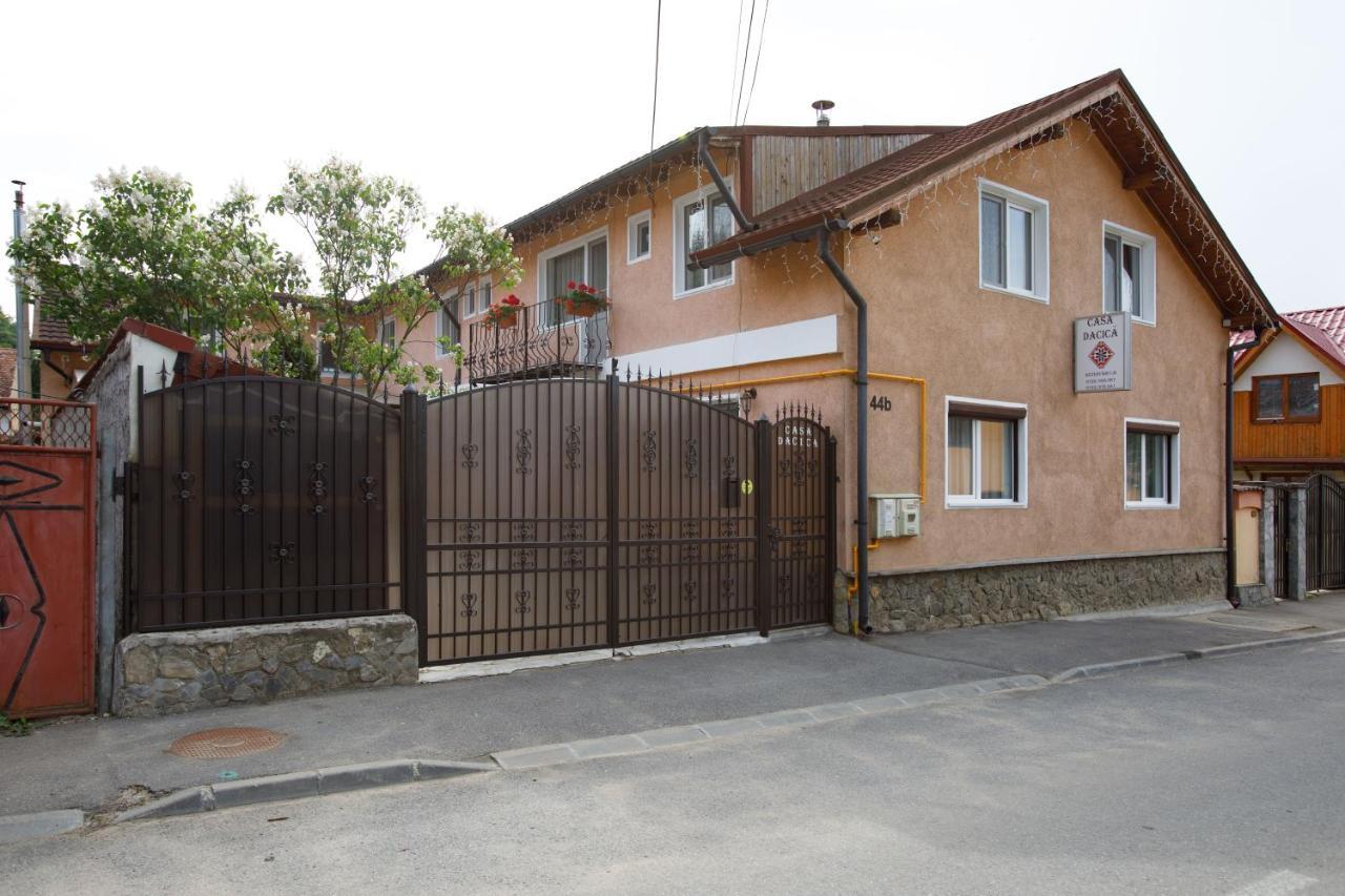 Hotel Casa Dacica Rîşnov Esterno foto
