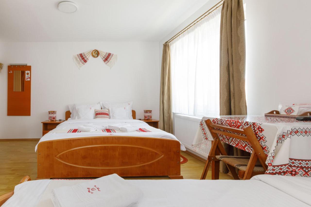 Hotel Casa Dacica Rîşnov Esterno foto