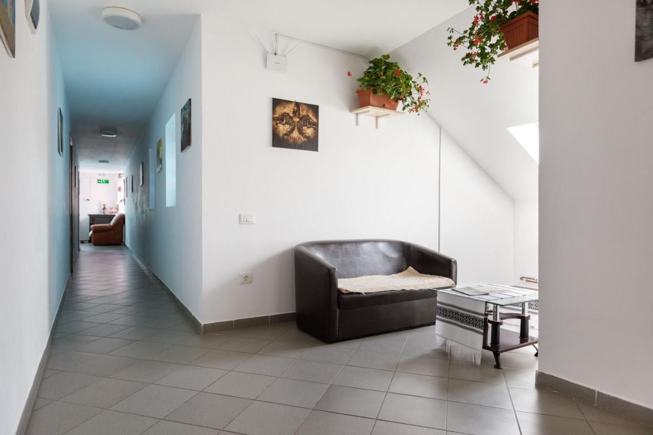 Hotel Casa Dacica Rîşnov Esterno foto